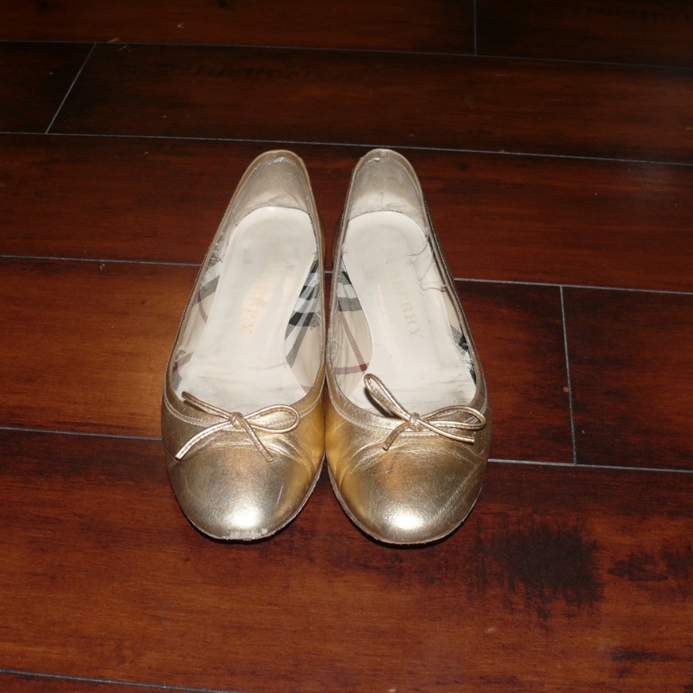 Burberry gold ballet flats shoes 6.5 36.5